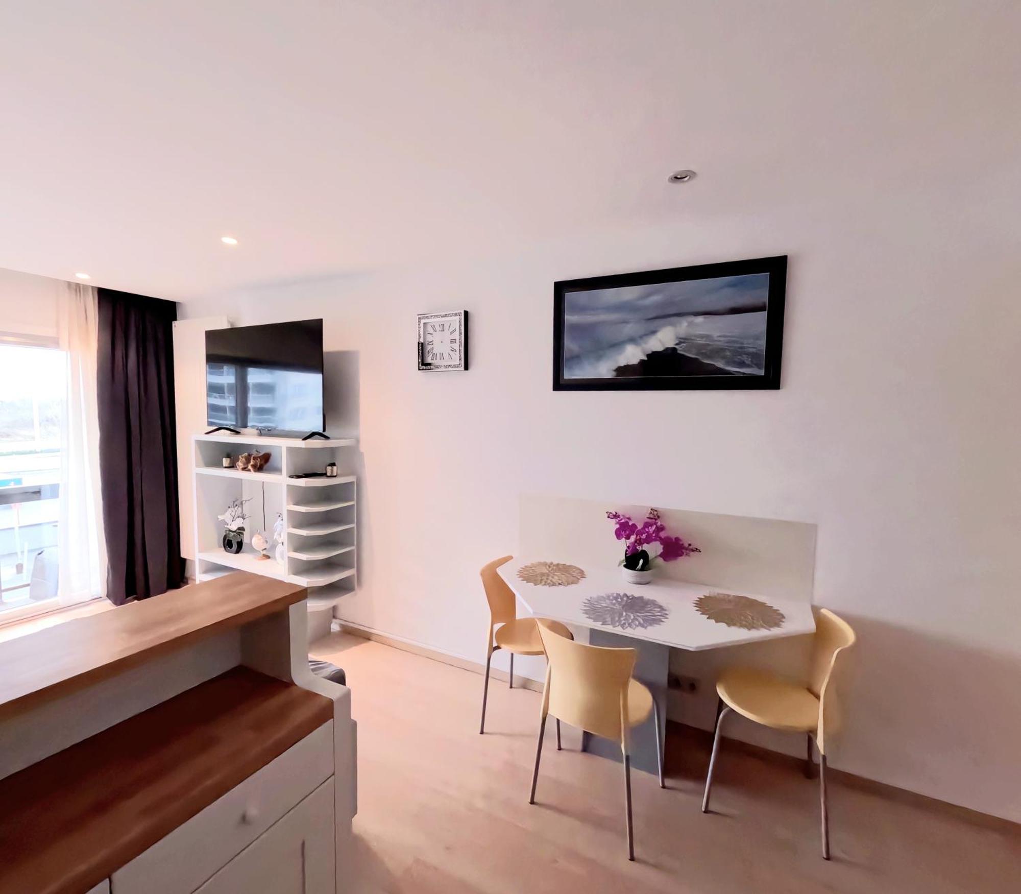 Skyline Suite 2 Остдюнкерк Екстериор снимка